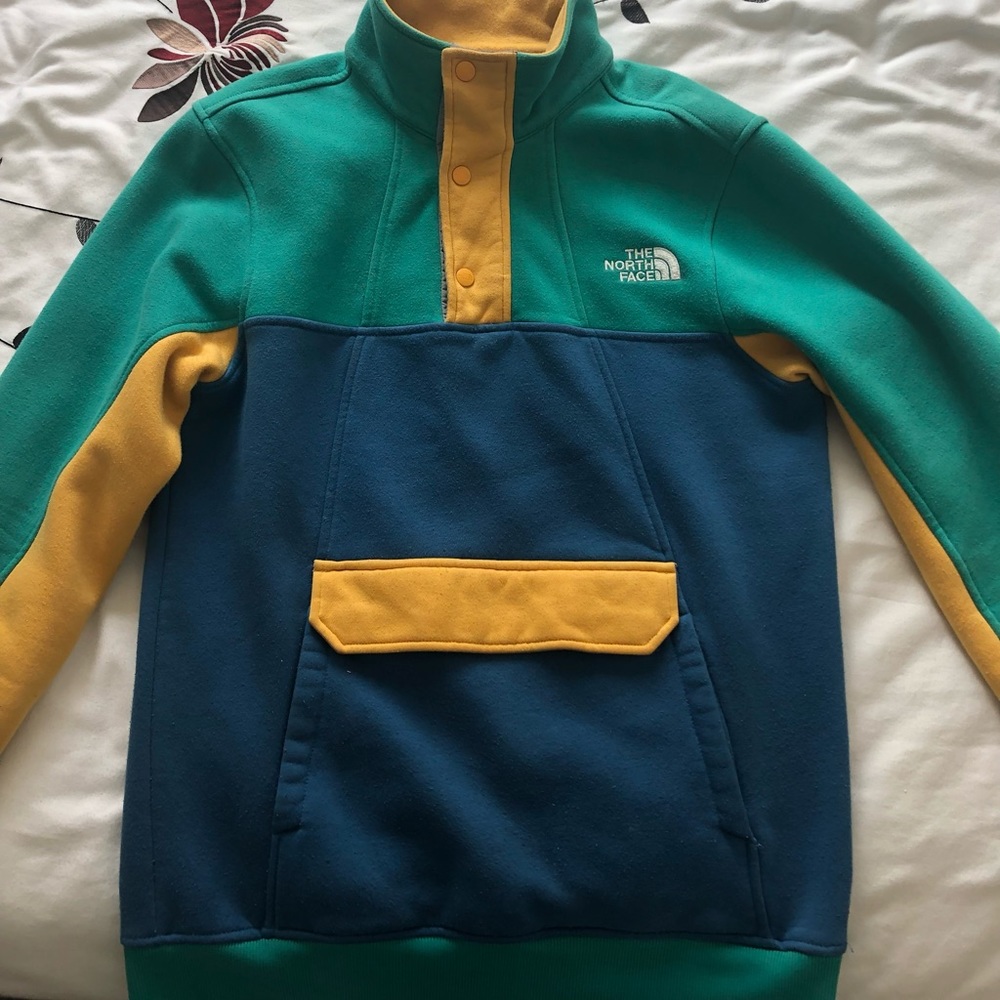 Northface Pullover, Size small
